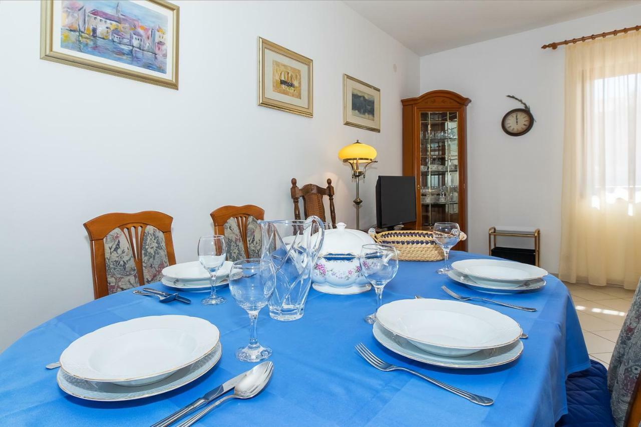 Apartment Olivera Trogir Exterior photo